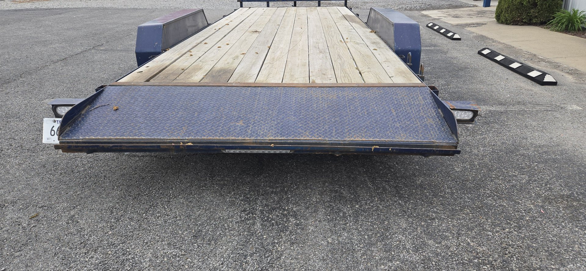 Used USED 2022 Load N Go Trailers 20' Flatbed Car Hauler