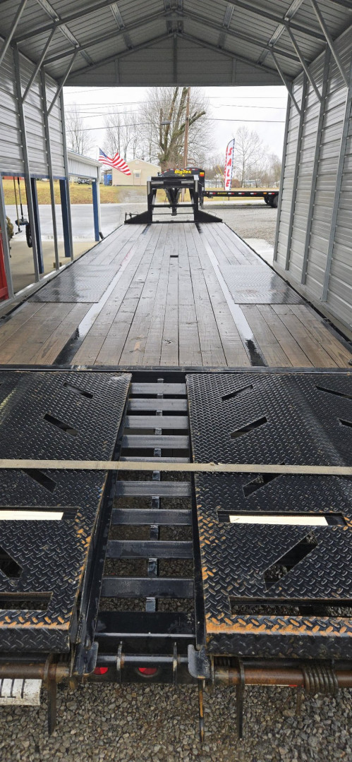 Used 2023 Norstar 40' Dual Tandem Flatbed Flatbed Trailer