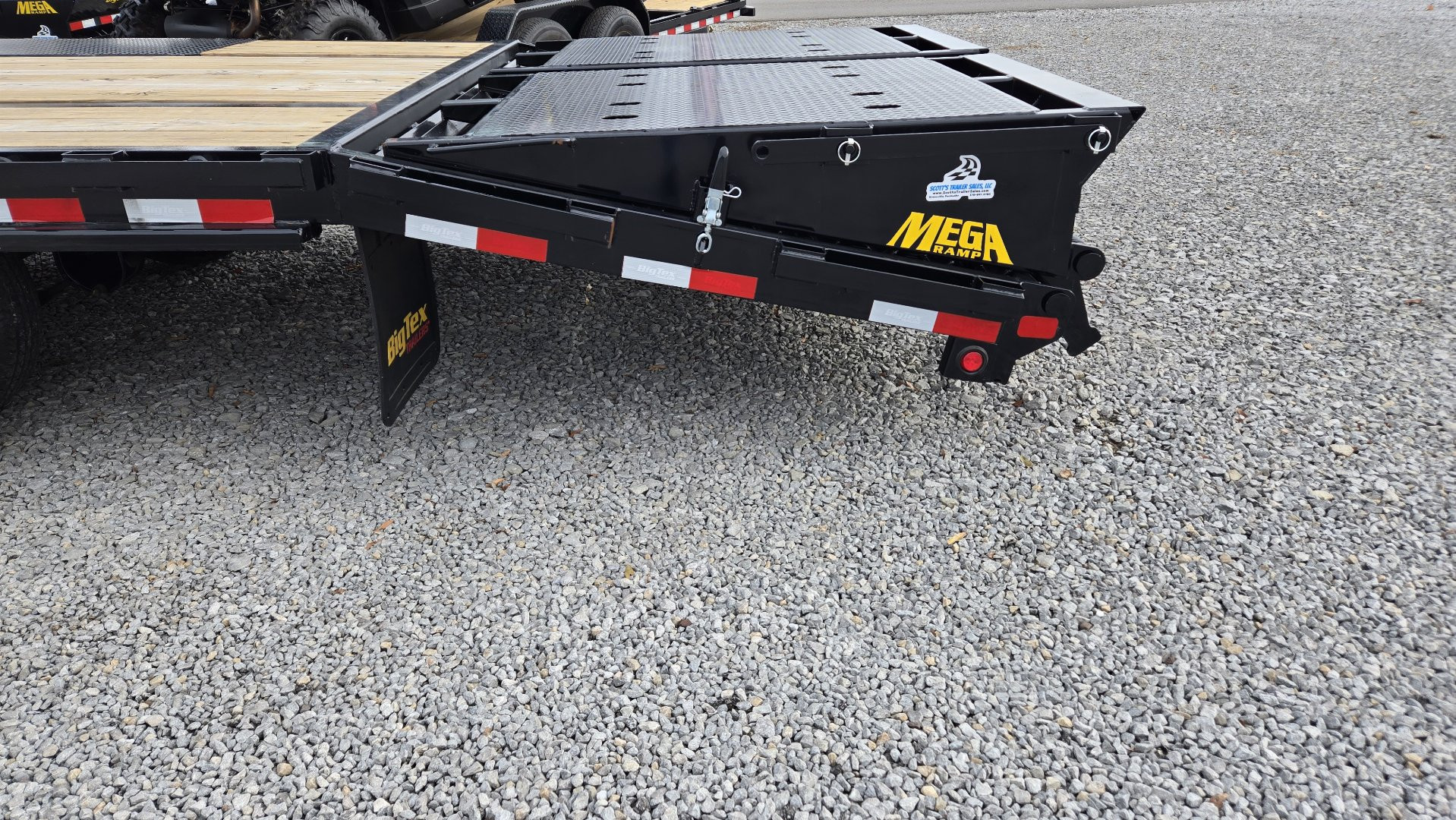 Used 2025 Big Tex Trailers 22GN-30+5 Flatbed Trailer