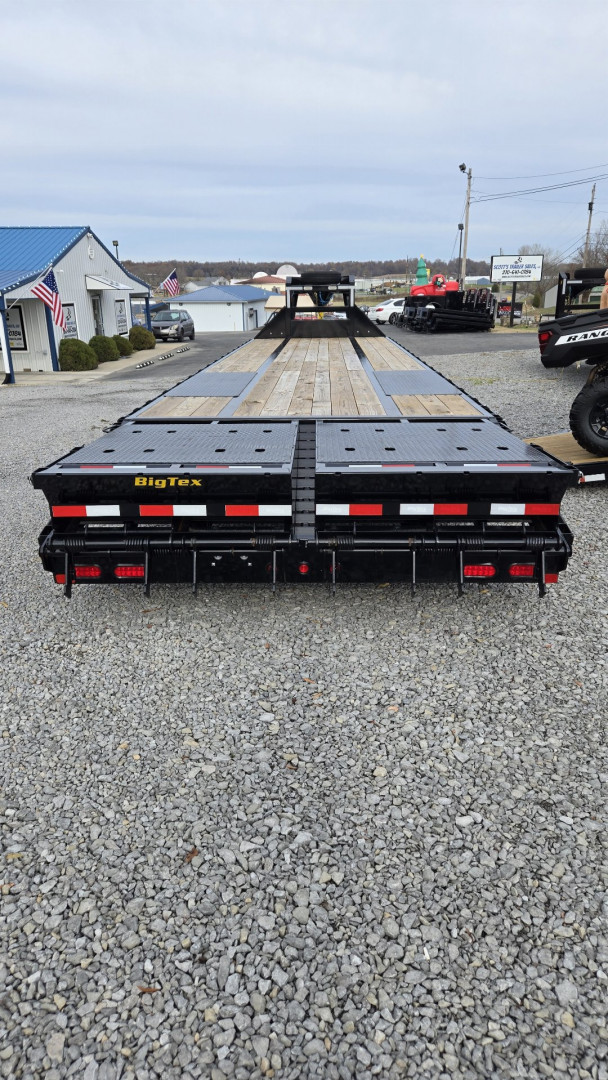 Used 2025 Big Tex Trailers 22GN-30+5 Flatbed Trailer