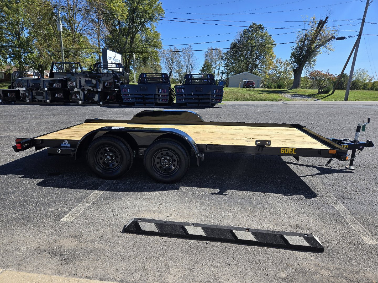 New 2025 BIG TEX TRAILERS 60EC-16BK Car Hauler