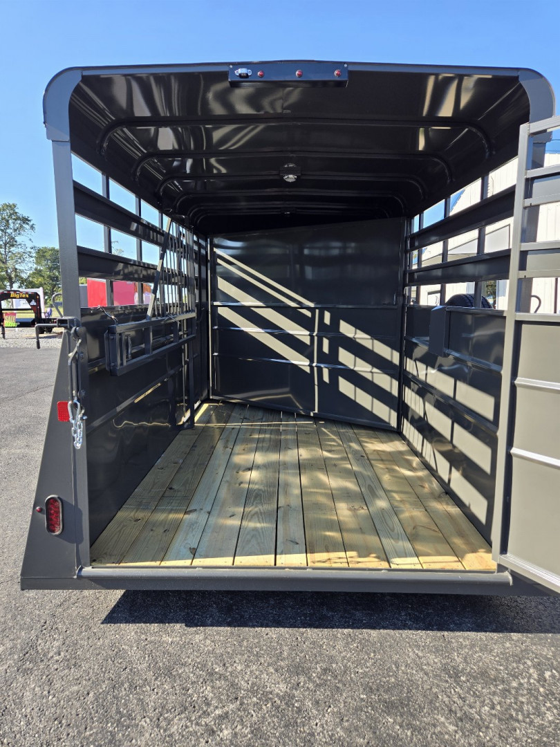 New 2025 VALLEY TRAILERS 2 Horse Economy Slant 14' x 6'8" x 7' (2800) Stock / Stock Combo Trailer