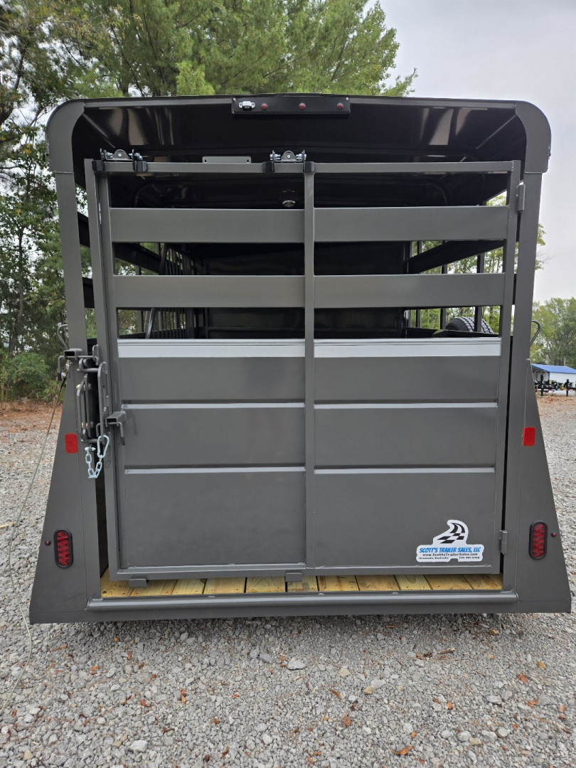 New 2025 VALLEY TRAILERS 2 Horse Economy Slant 14' x 6'8" x 7' (2800) Stock / Stock Combo Trailer