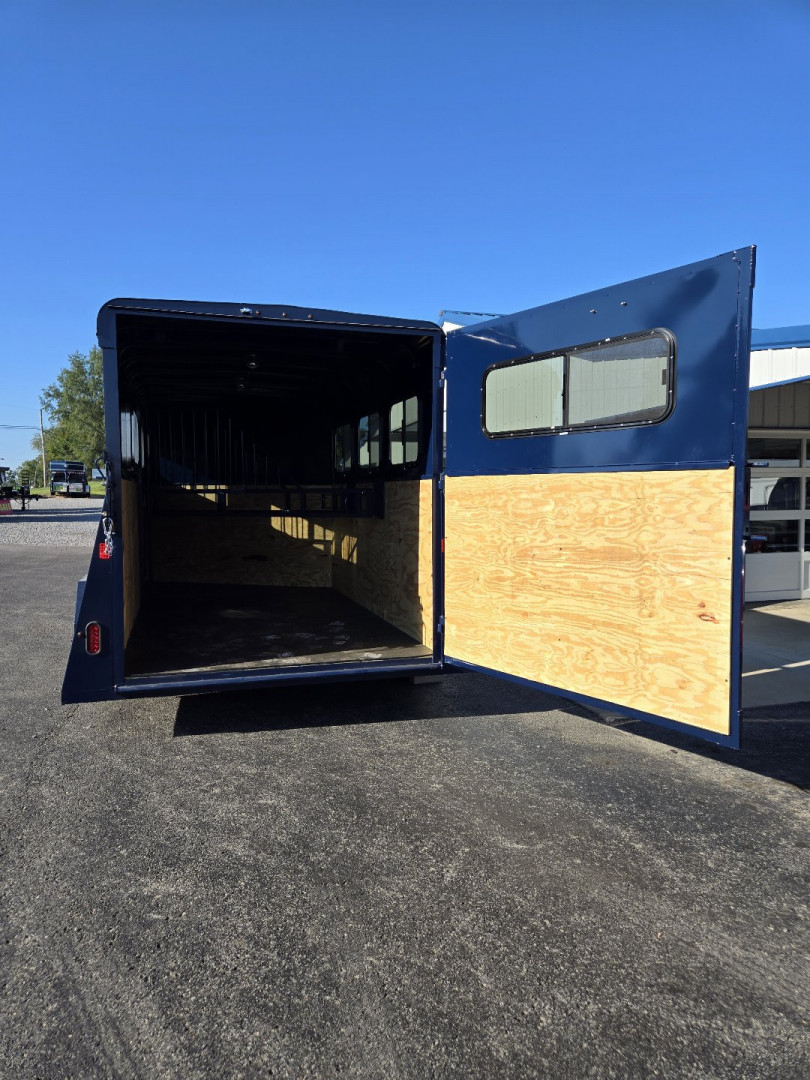 New 2025 VALLEY TRAILERS 3 Horse Slant Tack 18' x 6'8" x 7' (3820) Thoroughbred Stock / Stock Combo Trailer