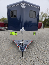 New 2025 VALLEY TRAILERS 3 Horse Slant Tack 18' x 6'8" x 7' (3820) Thoroughbred Stock / Stock Combo Trailer