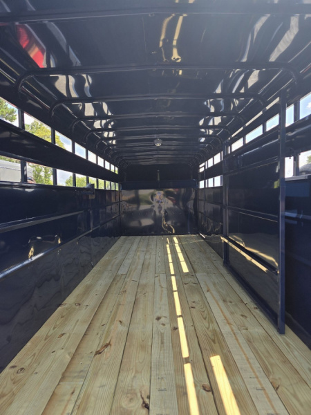 New 2025 VALLEY TRAILERS 20' x 6'8" x 6’6" Stock (76820) Stock / Stock Combo Trailer