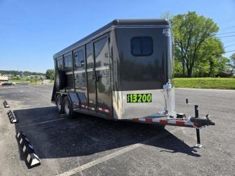 New 2025 Valley Trailers 6'8"x18'x7' Thoroughbred 3 Horse Slant w/ Tack (3820)