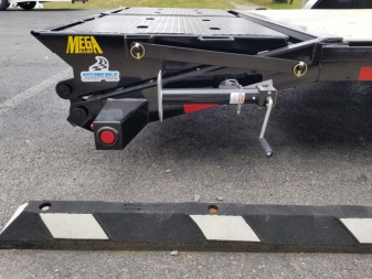 New 2024 Big Tex Trailers 10ET 20' Equipment Trailer w/ Mega Ramps