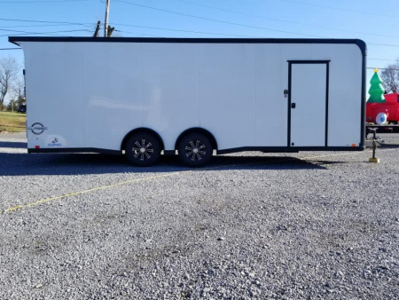 New 2024 United Trailers 24' Classic Cargo / Enclosed Trailer