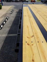 New 2024 Big Tex Trailers 20' Flatbed Gooseneck Trailer w/ 5' Mega Ramps