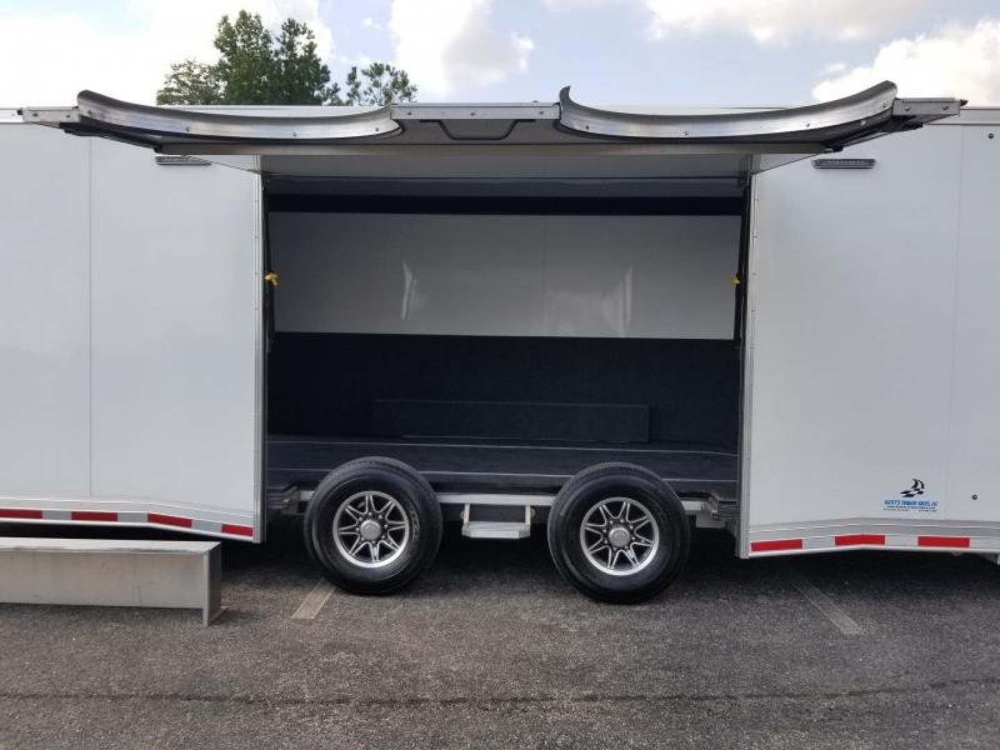 New 2024 United Trailers Aluminum 24' Car / Racing Trailer