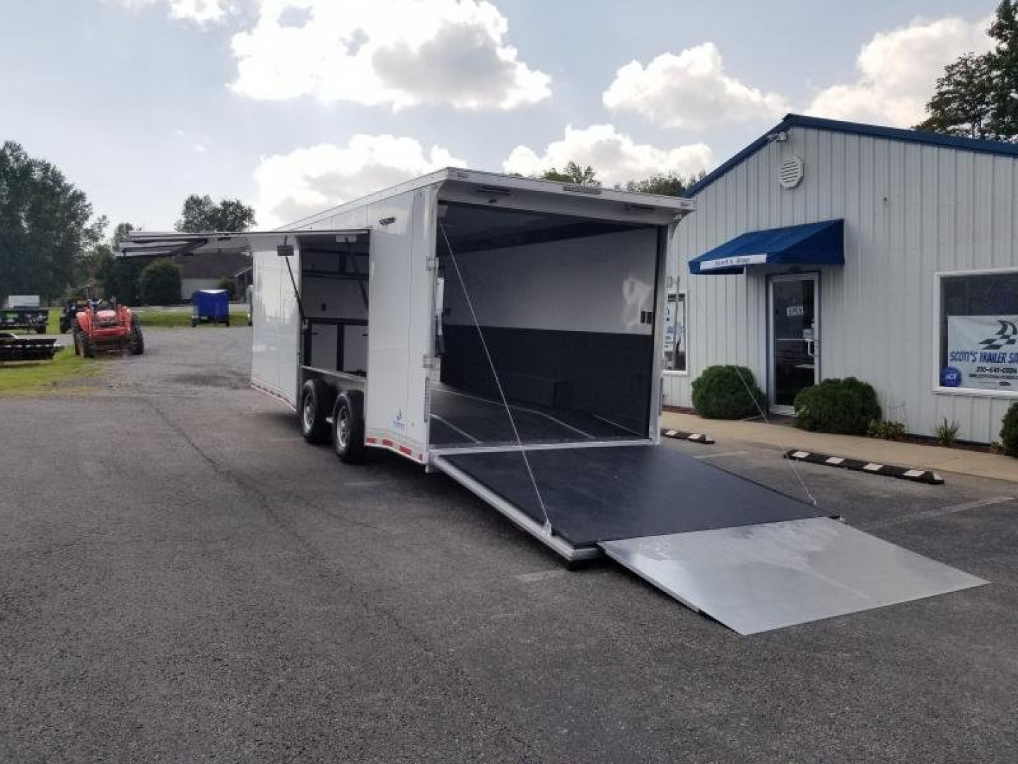 New 2024 United Trailers Aluminum 24' Car / Racing Trailer