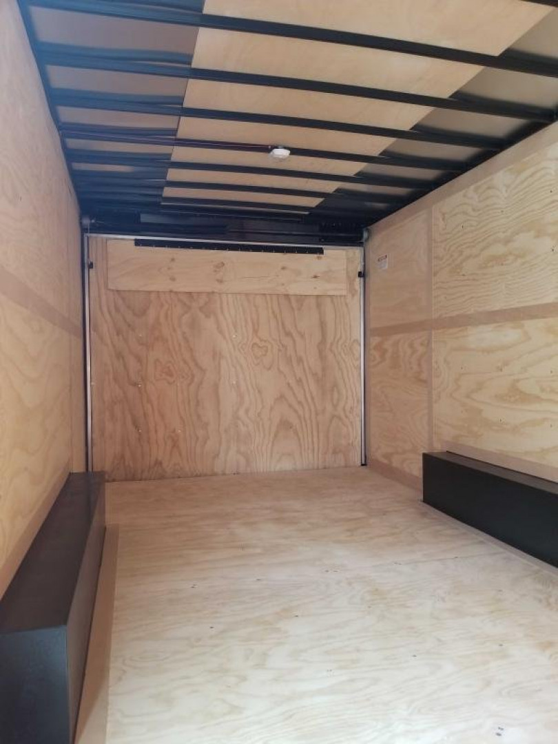 New 2023 United Trailers 8.5X20 Enclosed Trailer