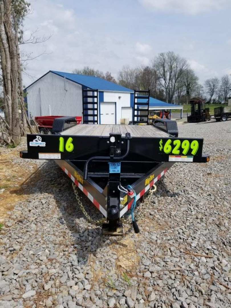New 2023 Big Tex Trailers 16' Equipment Trailer w/ Knee Ramps