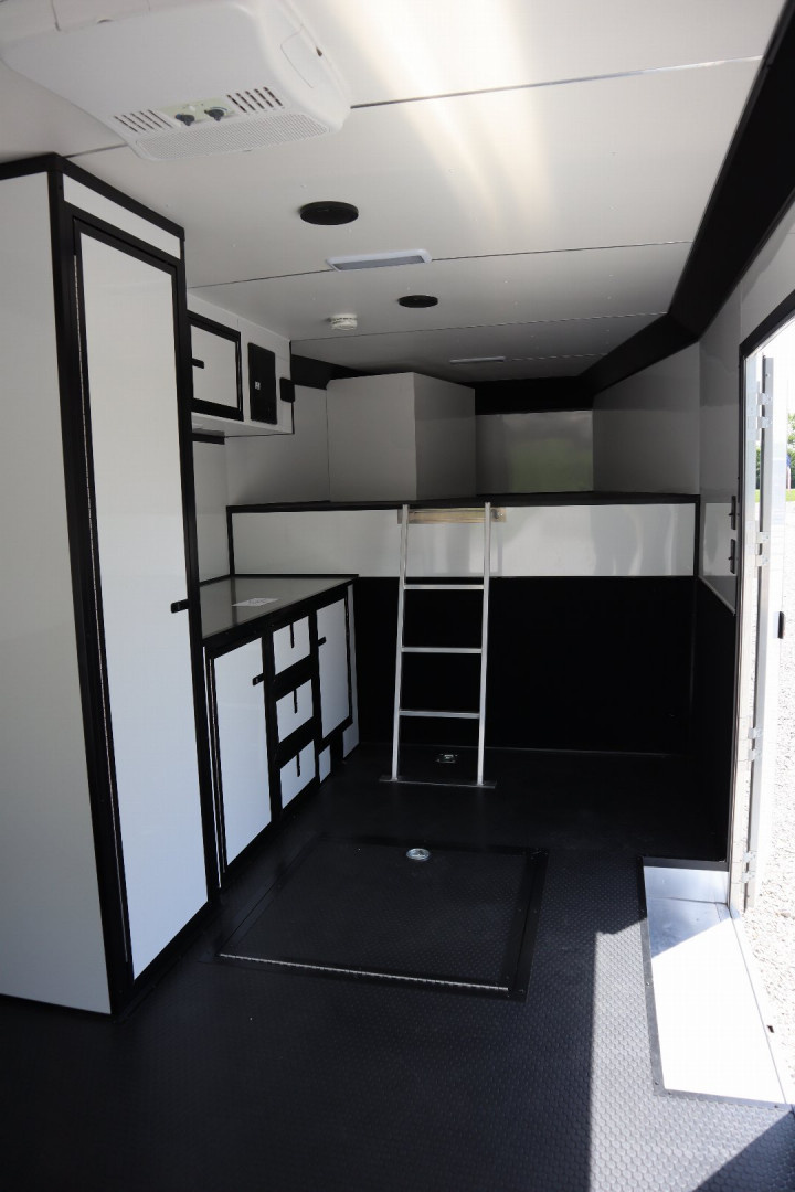 New 2023 United Trailers 36' Gooseneck Enclosed Car / Racing Trailer