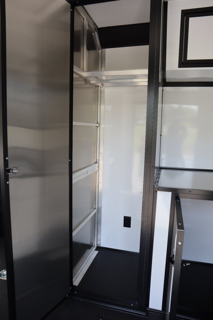 New 2023 United Trailers 36' Gooseneck Enclosed Car / Racing Trailer