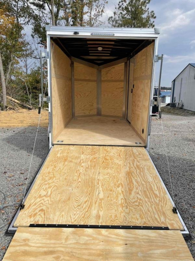 New 2023 United Enclosed Trailer 6x10