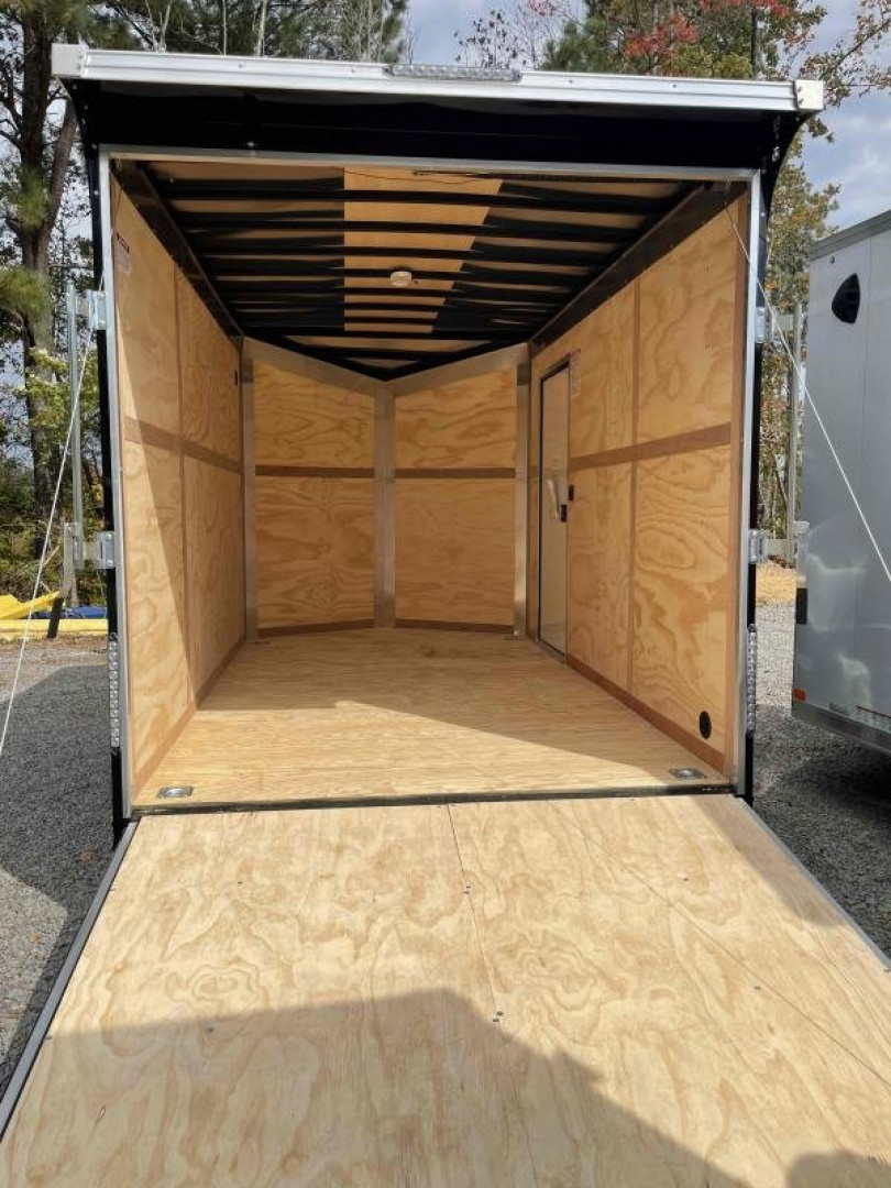 New 2023 United Enclosed Trailer 7x12