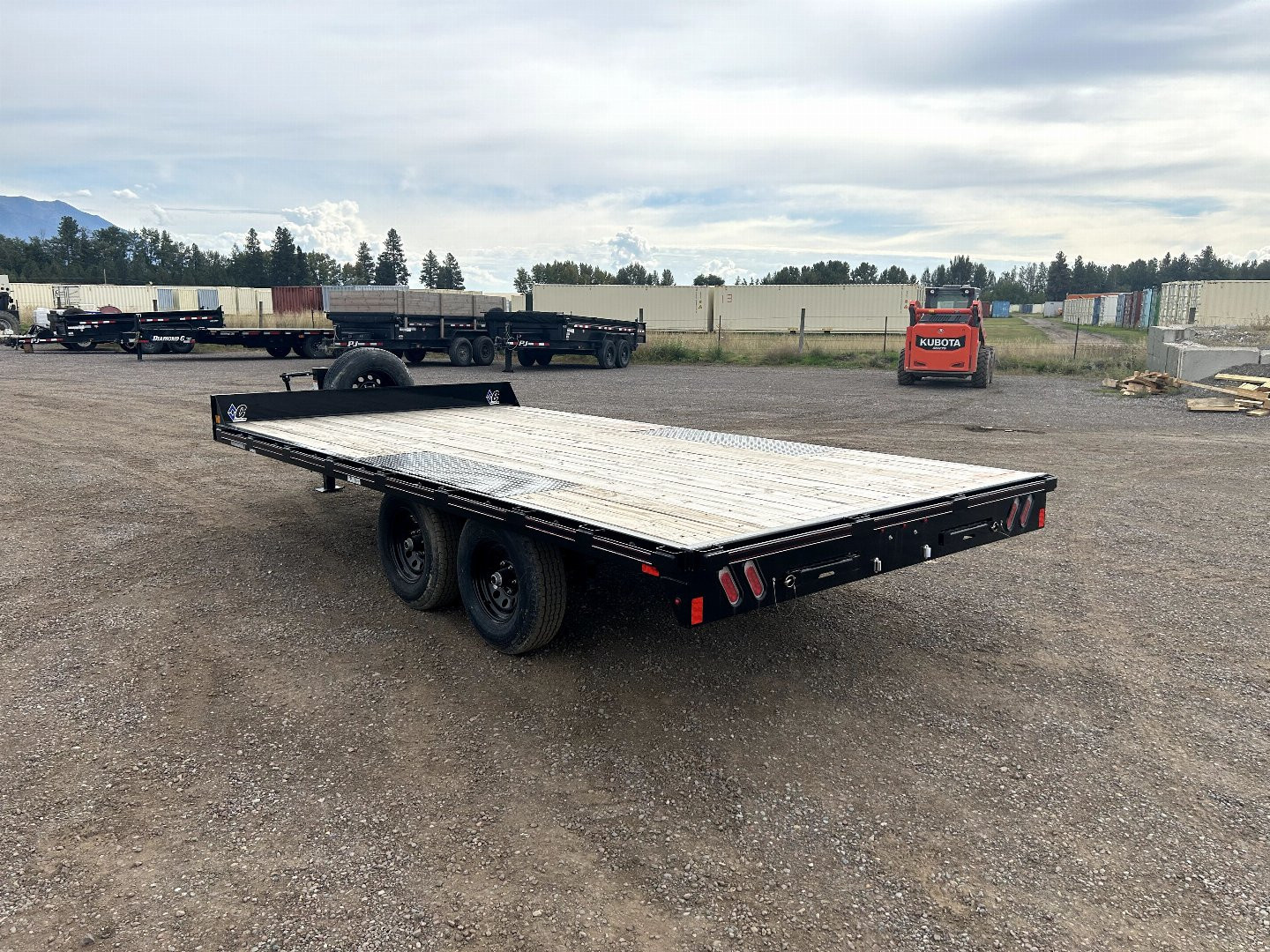 New 2024 Diamond C Trailers Deckover Trailer
