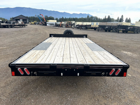 New 2024 Diamond C Trailers Deckover Trailer