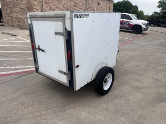 Used 2006 LoneStar Trailer Mfg 4x6 V nose Cargo / Enclosed Trailer