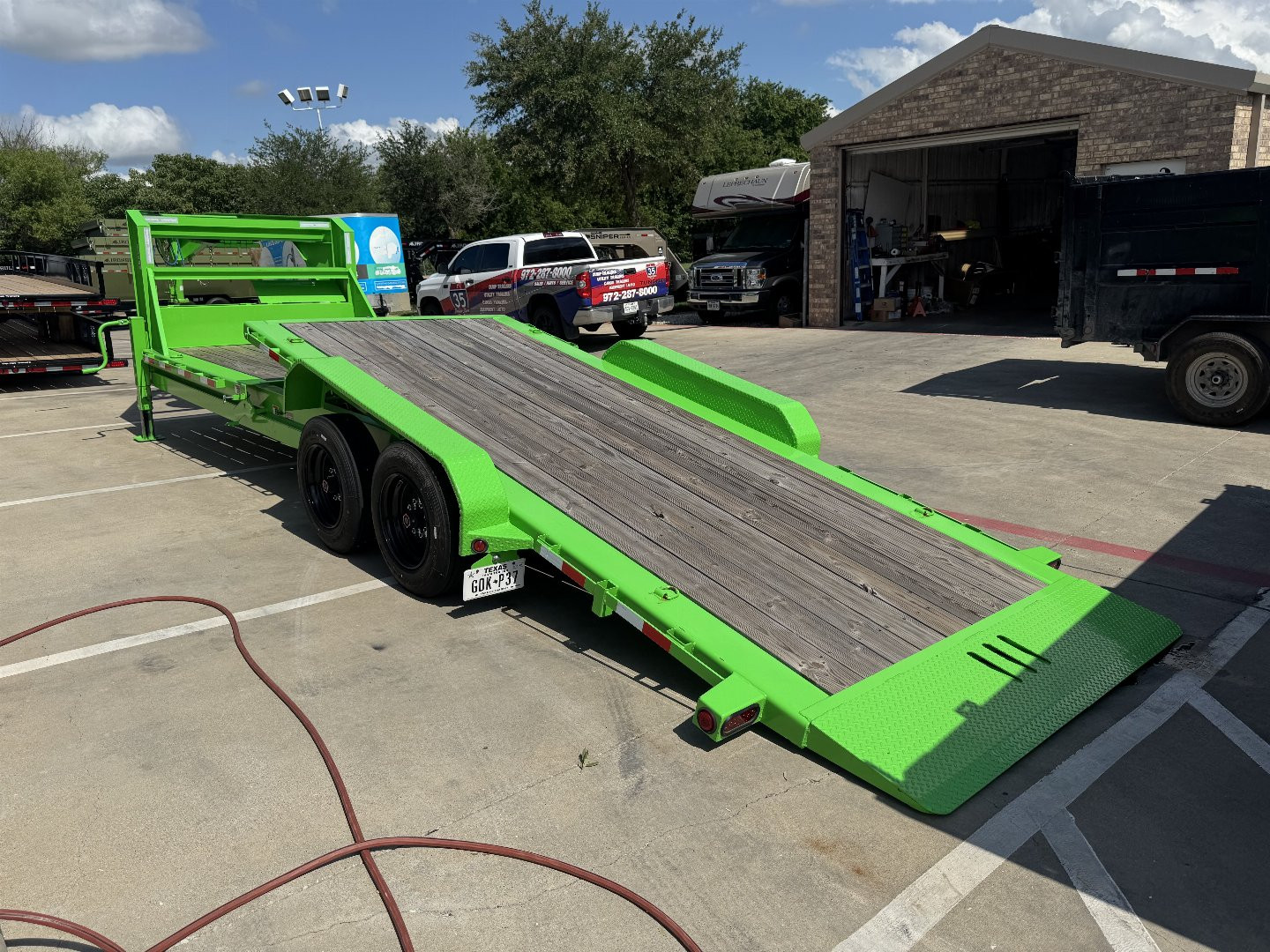 Used 2023 Load Trail GN 8 7X24 Equipment Trailer