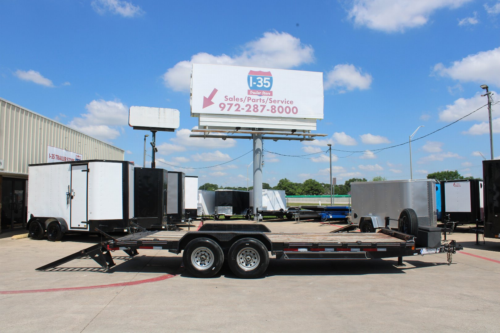 Used 2016 Diamond C Trailers Equipment Trailer