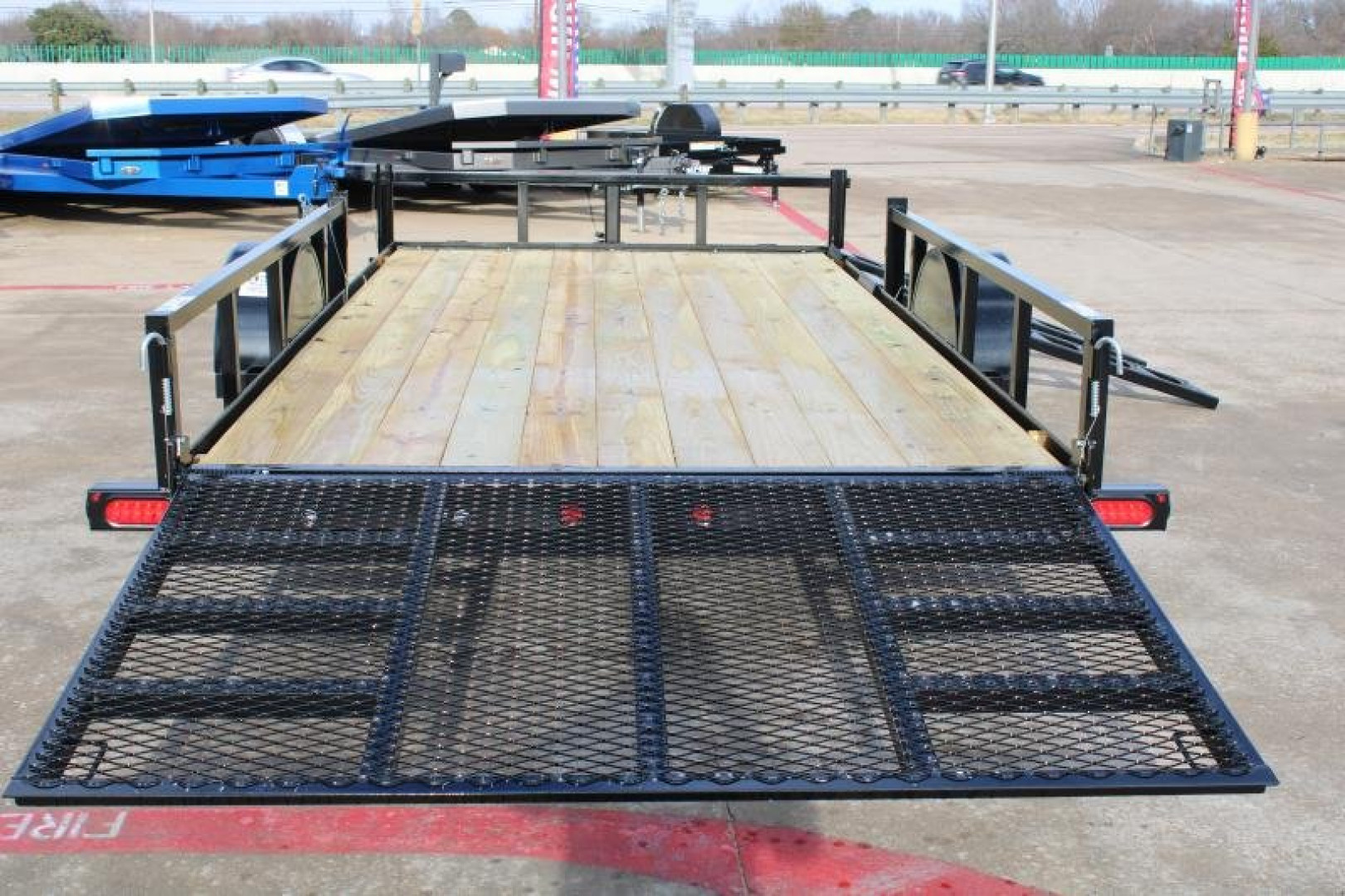 New 2025 Top Hat Trailers 83x14 QH Utility Trailer