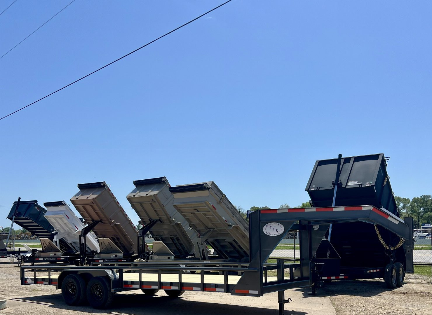 New 2025 Bellwether MFG 22' Pipetop Gooseneck Bodies