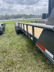 New 2025 Bellwether MFG 22' Pipetop Gooseneck Bodies