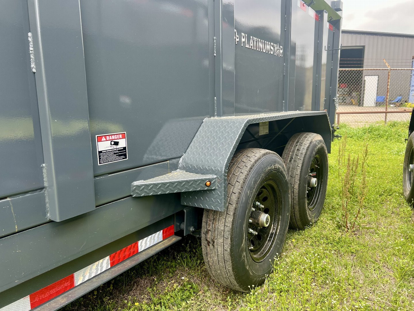 New 2025 DP Platinum Star 16' BP Dump Trailer