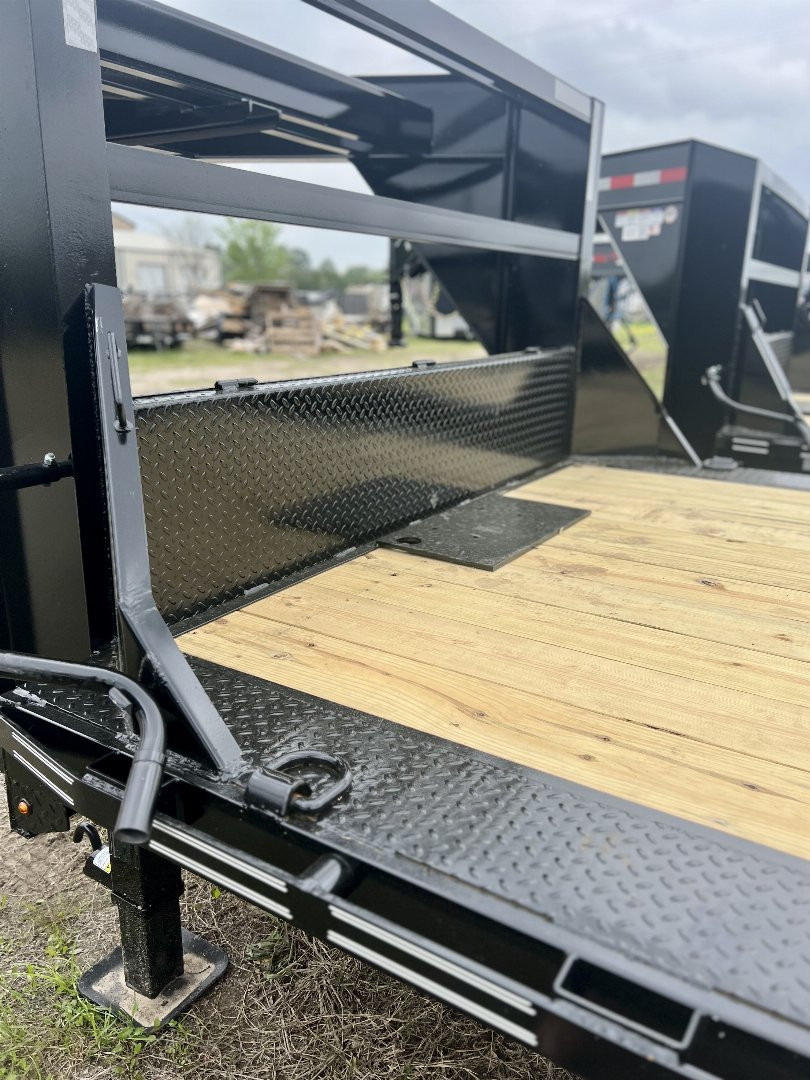 New 2025 DP Platinum Star GN CH 102x26 Gooseneck