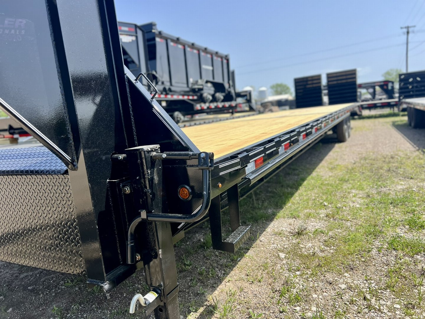 New 2025 DP Platinum Star Gooseneck Bodies