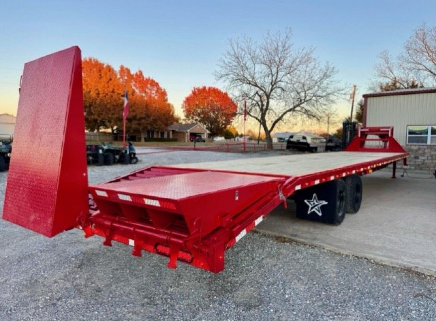 New 2025 DP Platinum Star Deckover Trailer