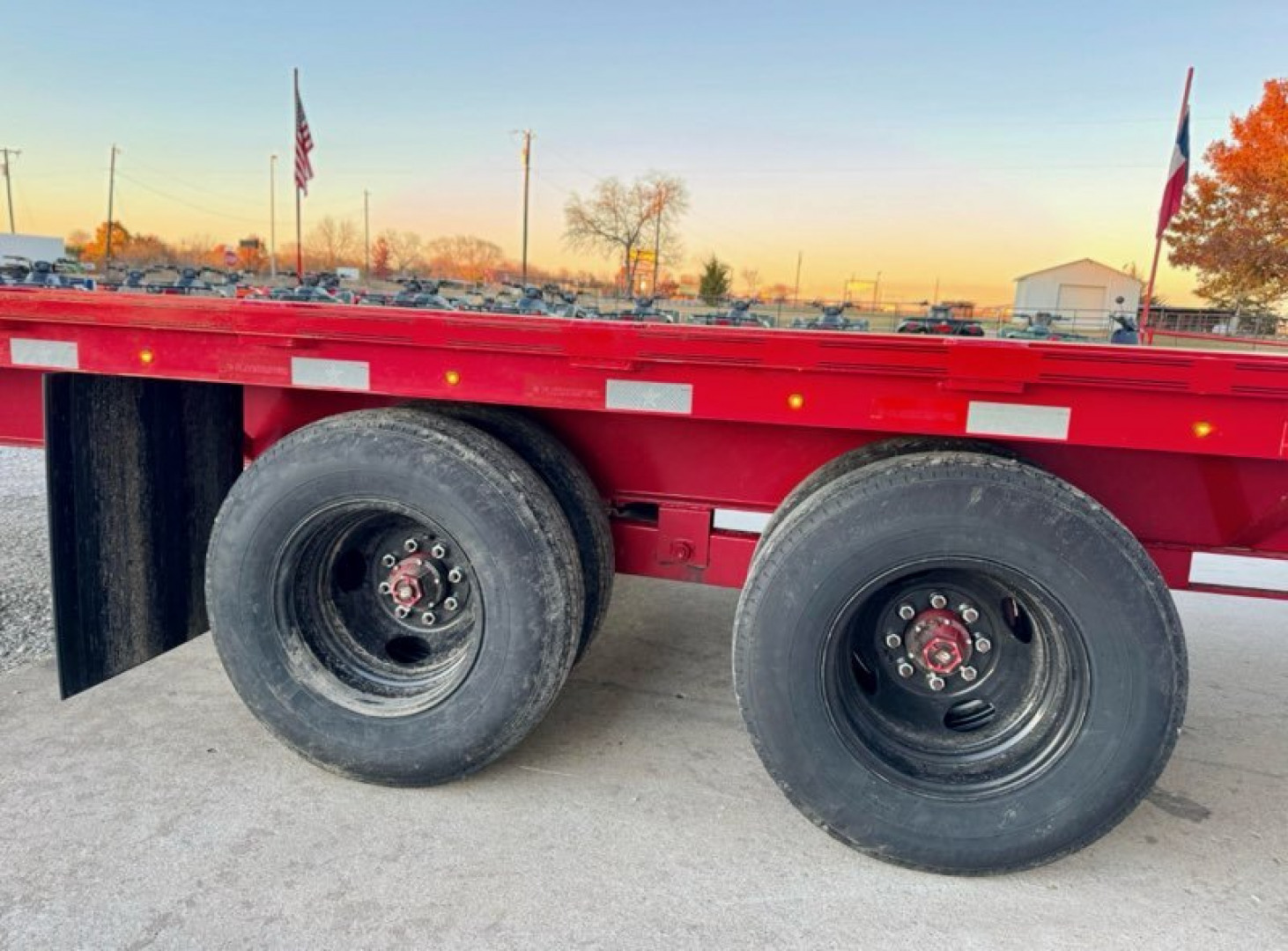 New 2025 DP Platinum Star Deckover Trailer