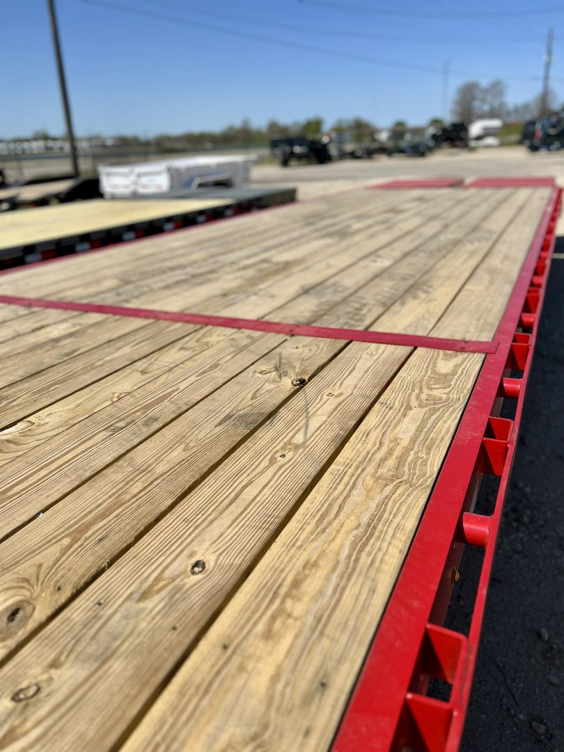 New 2025 DP Platinum Star Deckover Trailer