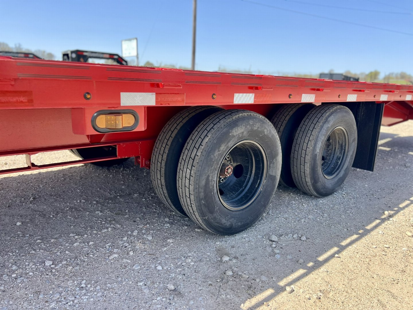 New 2025 DP Platinum Star Deckover Trailer