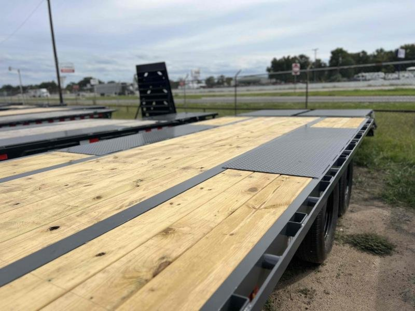 New 2024 Lamar FD 40' Gooseneck Trailer