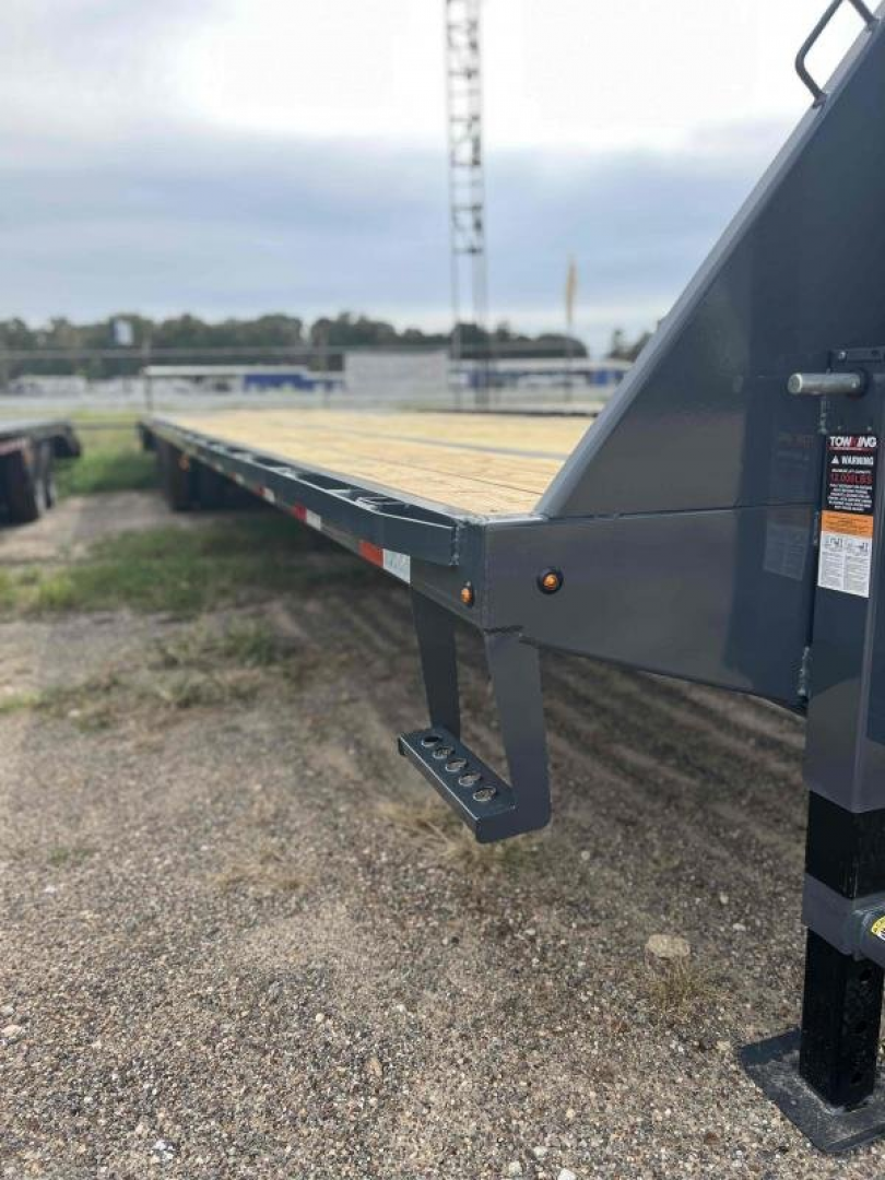 New 2024 Lamar FD 40' Gooseneck Trailer