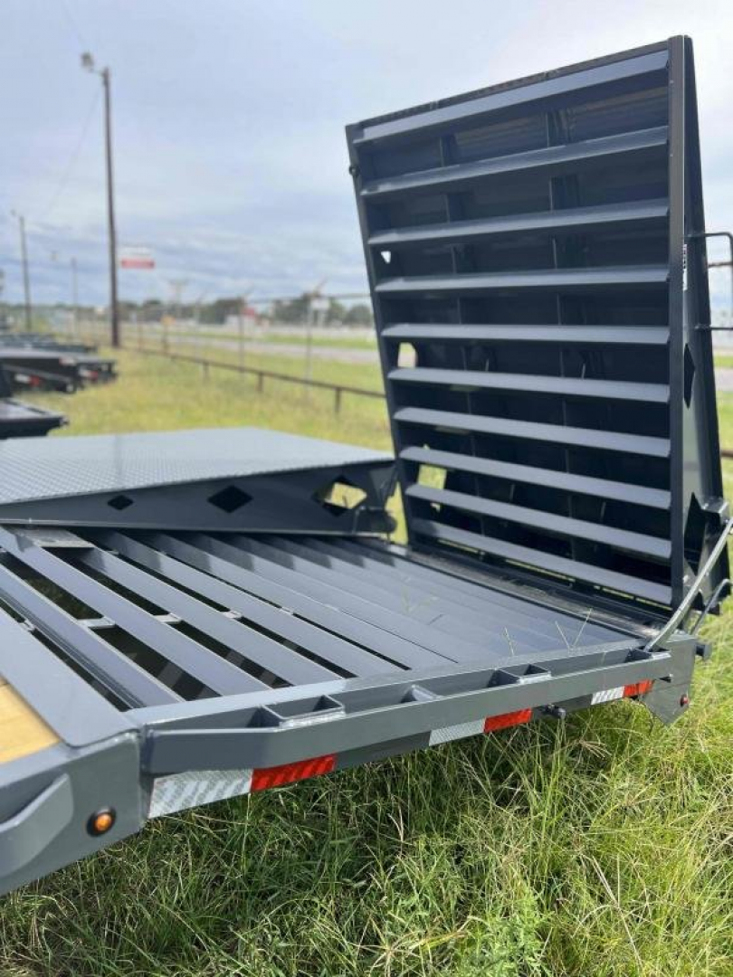 New 2024 Lamar FD 40' Gooseneck Trailer