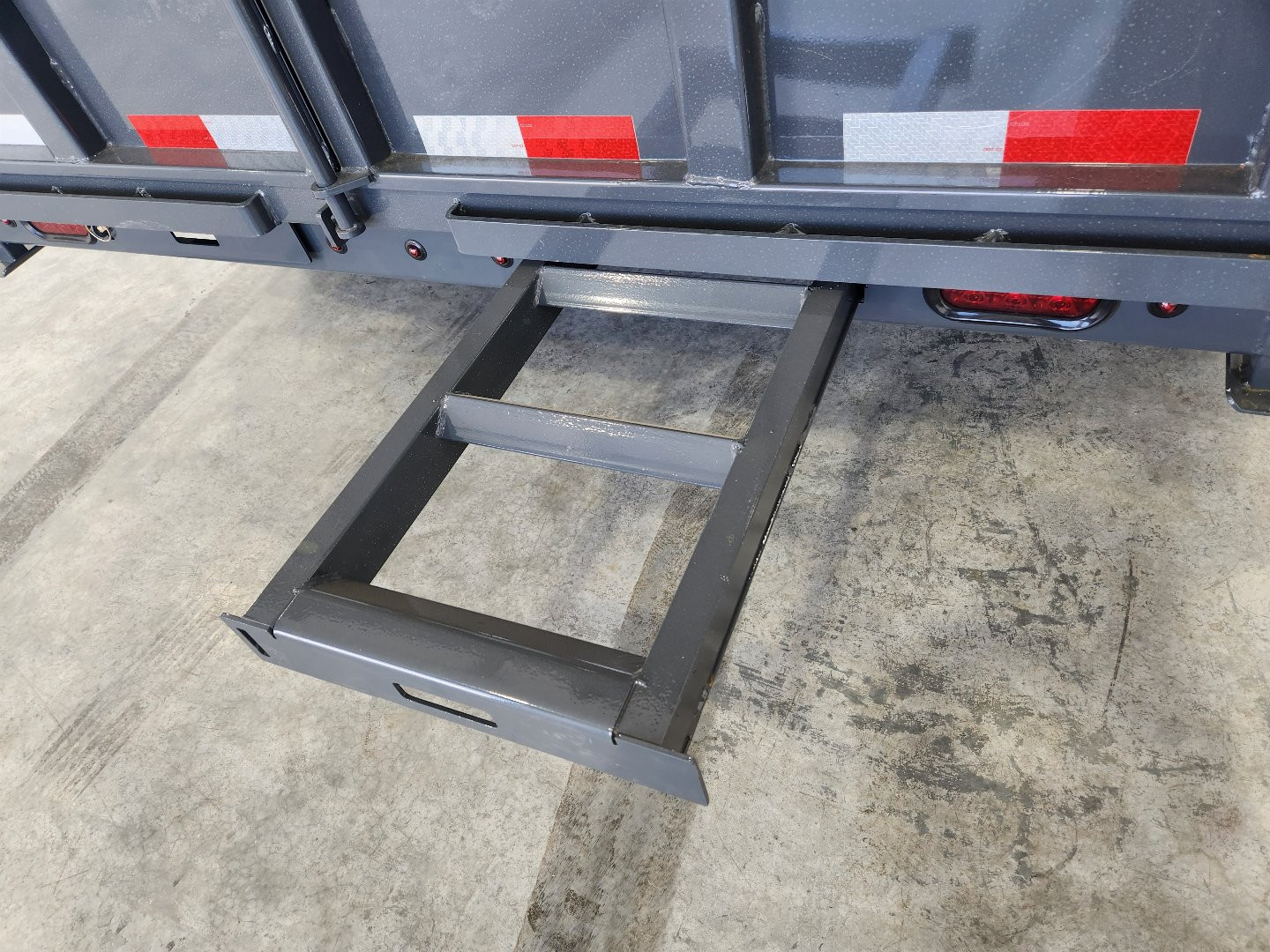 New 2026 Lamar 16' Gooseneck Dump Trailer 21k