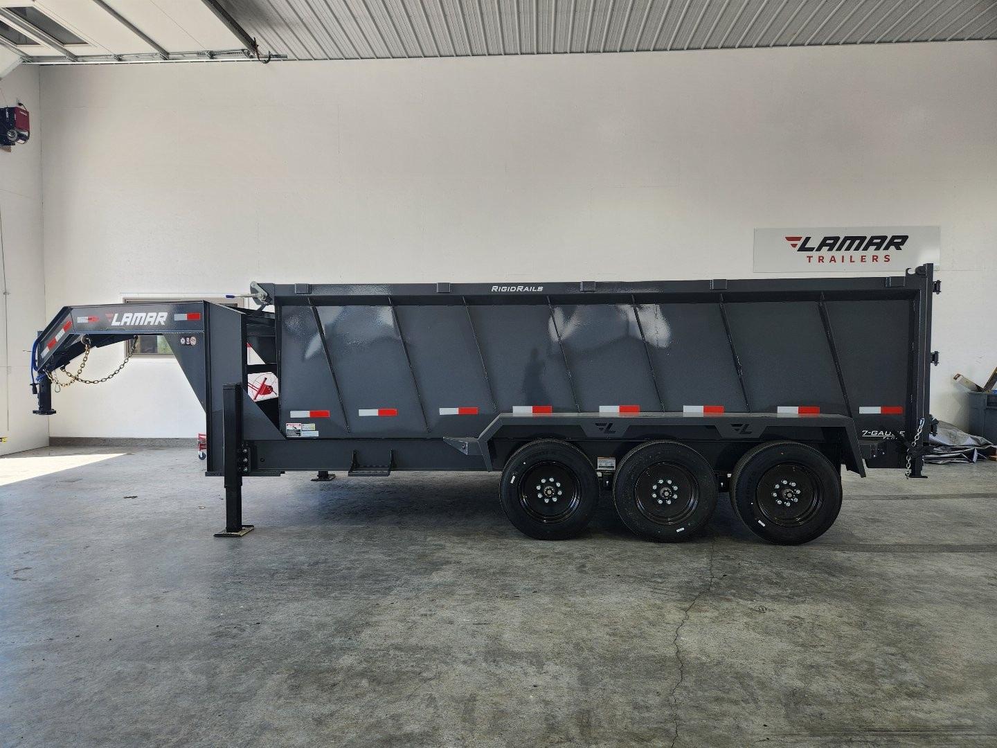 New 2026 Lamar 16' Gooseneck Dump Trailer 21k