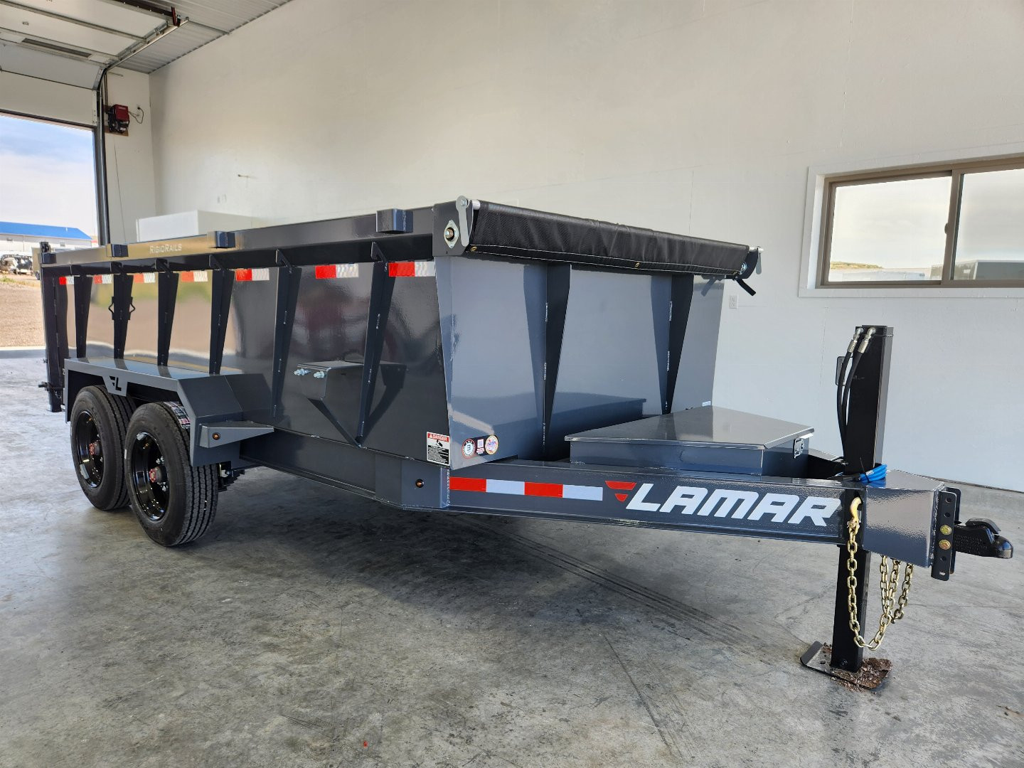 New 2025 Lamar 14' Dump Trailer 16K