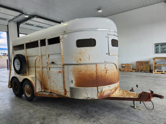 Used 1989 Jackson BH Horse Trailer