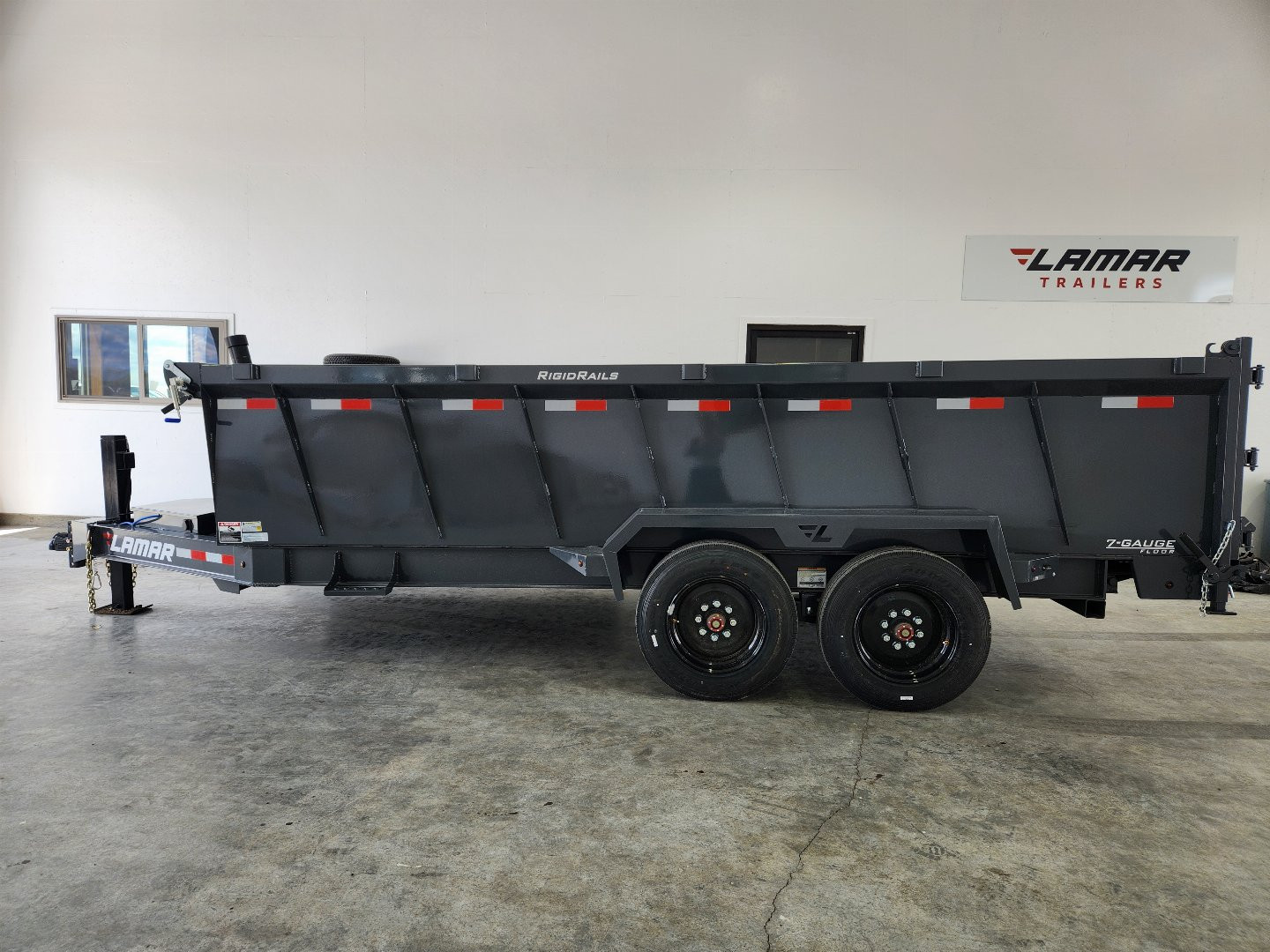 New 2025 Lamar 16' Dump Trailer 16K