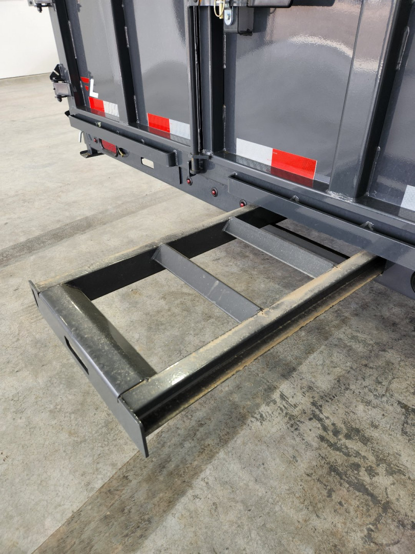 New 2025 Lamar 16' Dump Trailer 16K