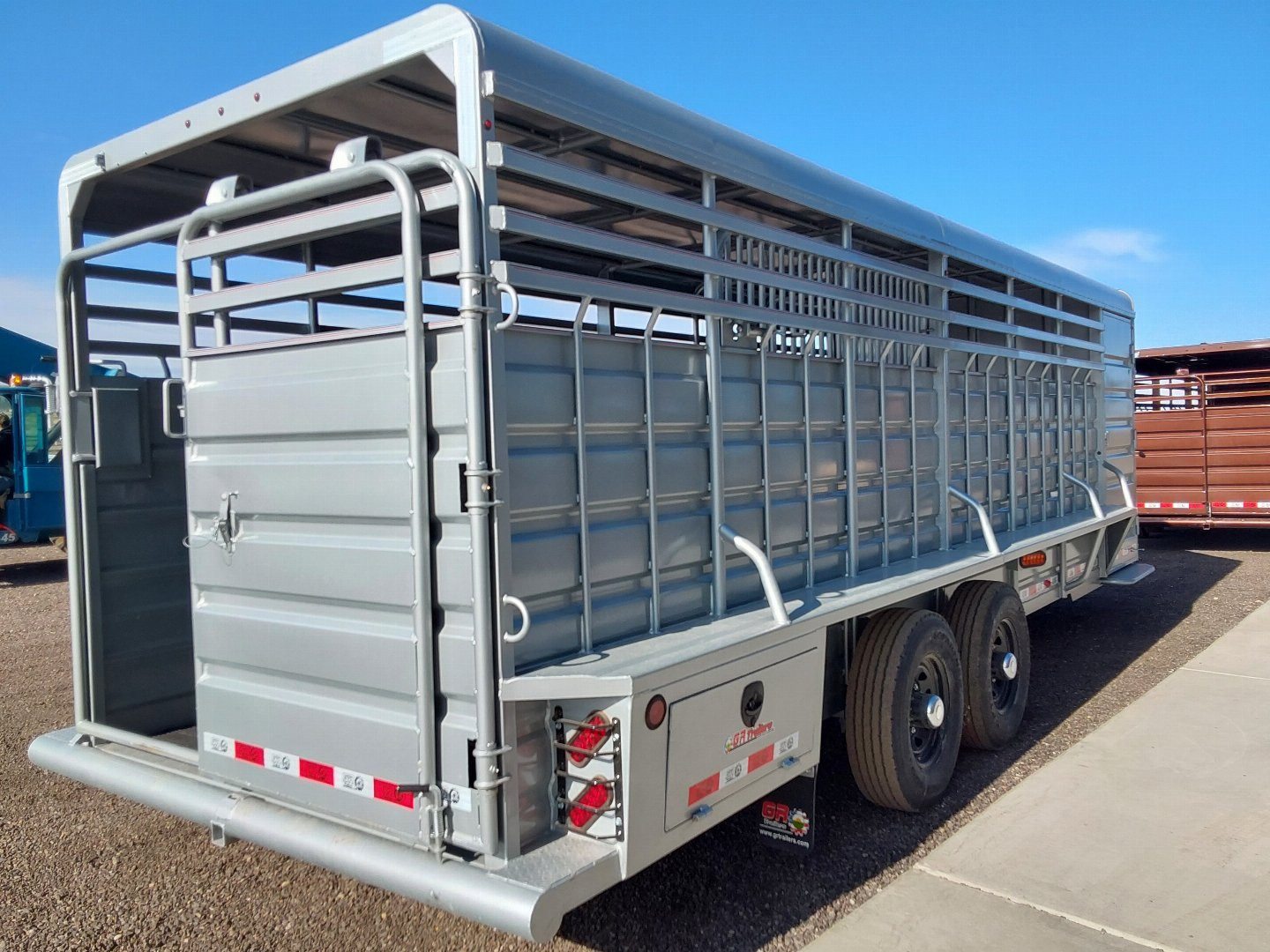 New 2025 GR Gooseneck Rancher Stock Trailer 24' 14K