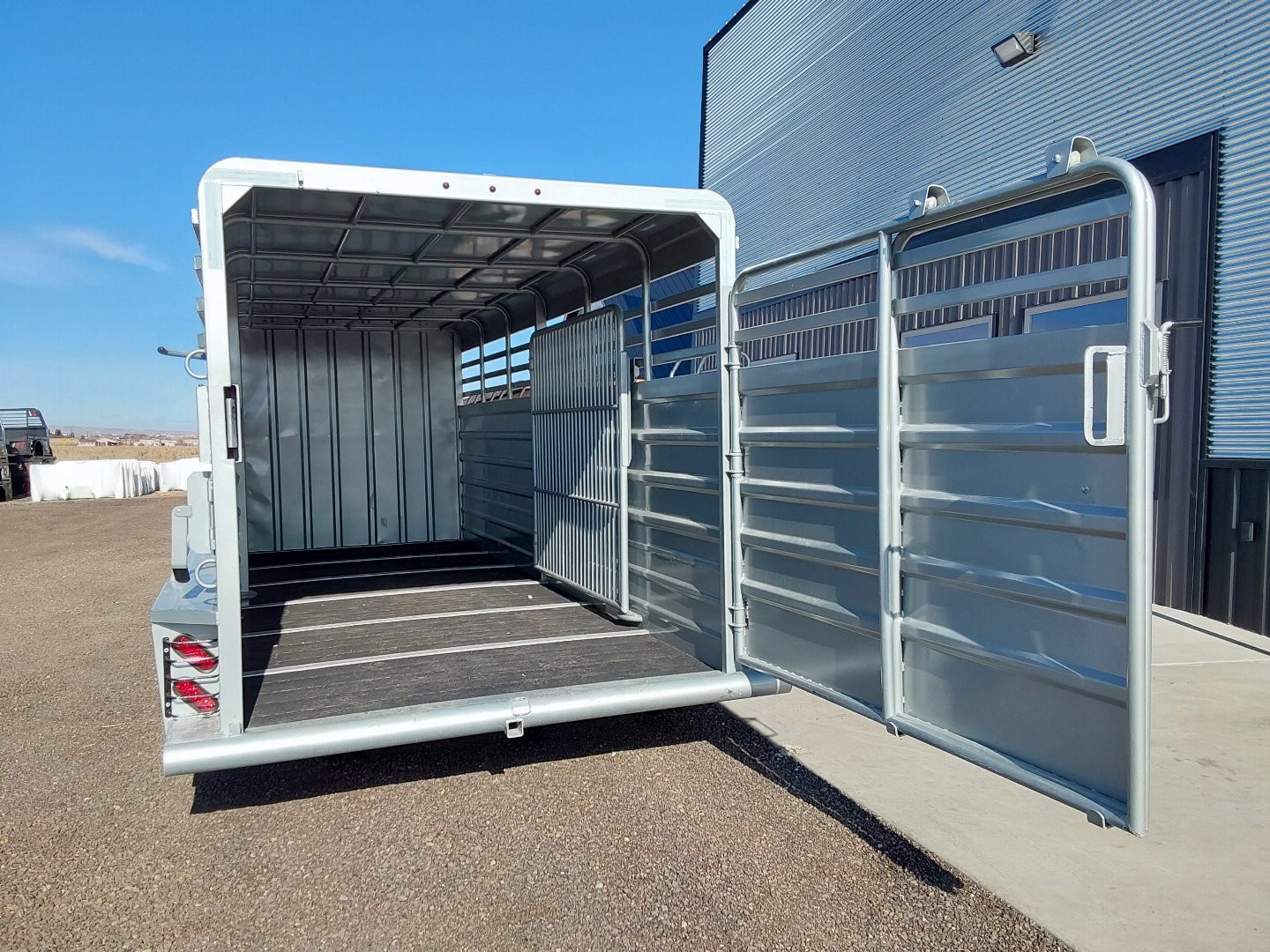 New 2025 GR Gooseneck Rancher Stock Trailer 24' 14K