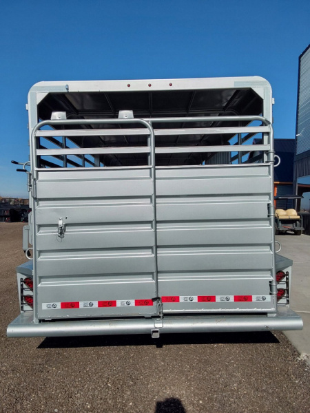 New 2025 GR Gooseneck Rancher Stock Trailer 24' 14K