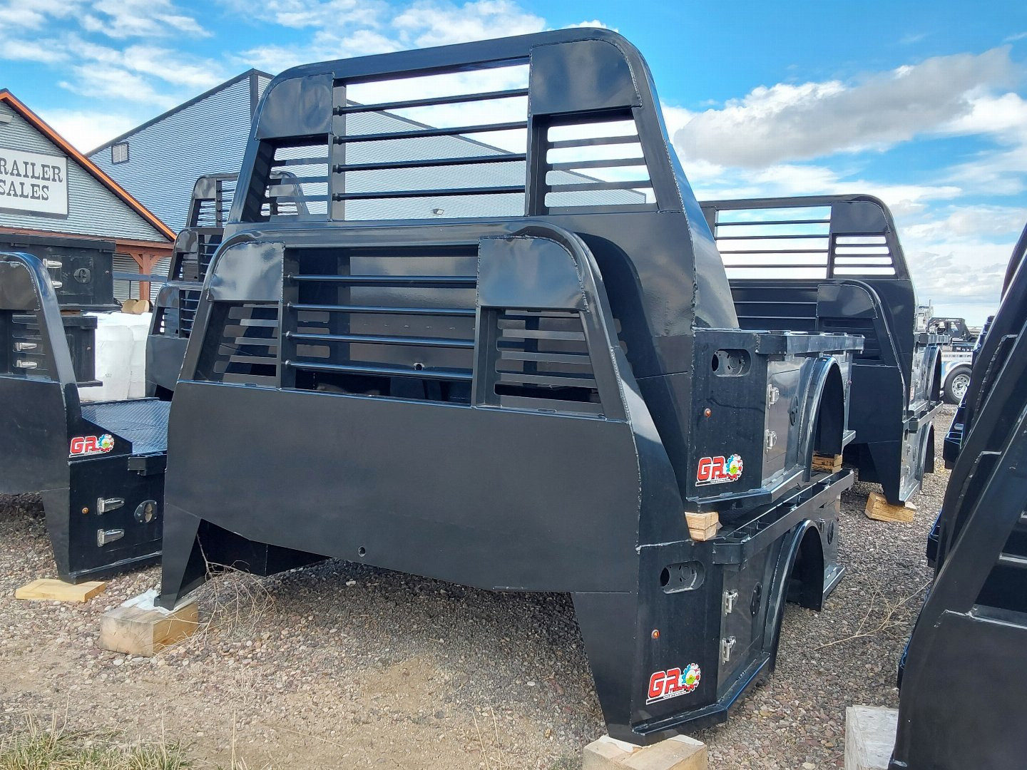 New 2025 GR Skirted Long Bed Dual 58" CTA